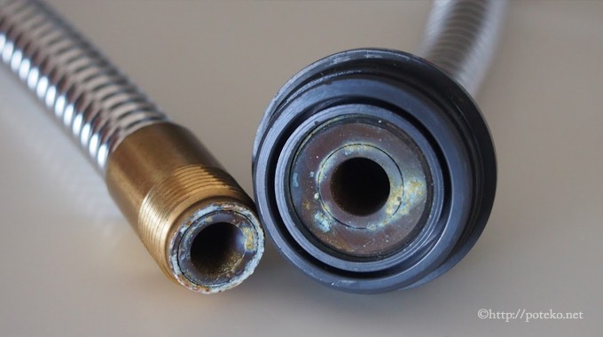 Nais パナソニック 洗面台の水漏れをシャワーホース交換で簡単にセルフ修理できた話 おひるねブログ